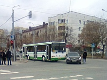 В ДТП на Луначарского, где столкнулись автобус №14 и Nissan, пострадала женщина