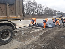 Более 52 тысяч квадратных метров ям устранили в Ростовской области