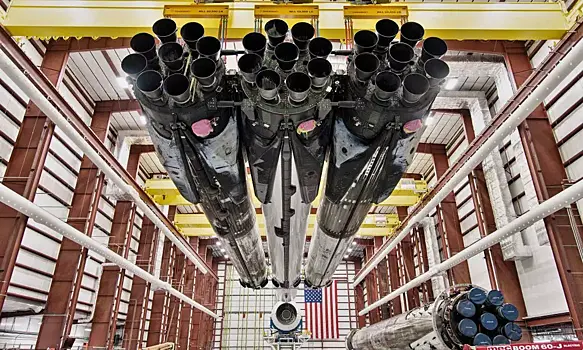 SpaceX сможет отправлять на орбиту американские спутники-шпионы
