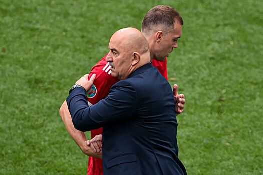 Черчесов прокомментировал вызов Дзюбы в сборную России