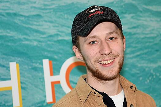 Уехавший из России актер задолжал налоговой