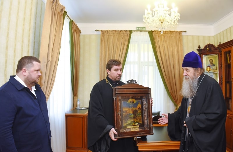 В Оренбурге привезли редчайшую икону святого мученика Дмитрия Солунского
