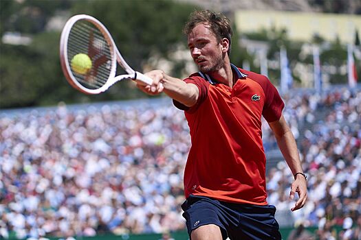 Медведев — Бублик: россиянин выиграл первый сет матча 1/8 финала «Мастерса» в Мадриде