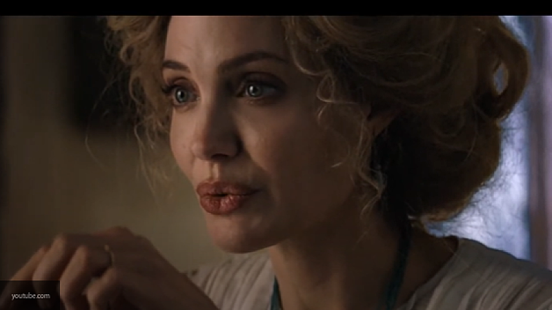 Анджелина Джоли превратилась в блондинку для съемок в новом фильме