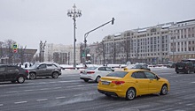 Каждый седьмой автомобиль такси в Москве оказался неисправен