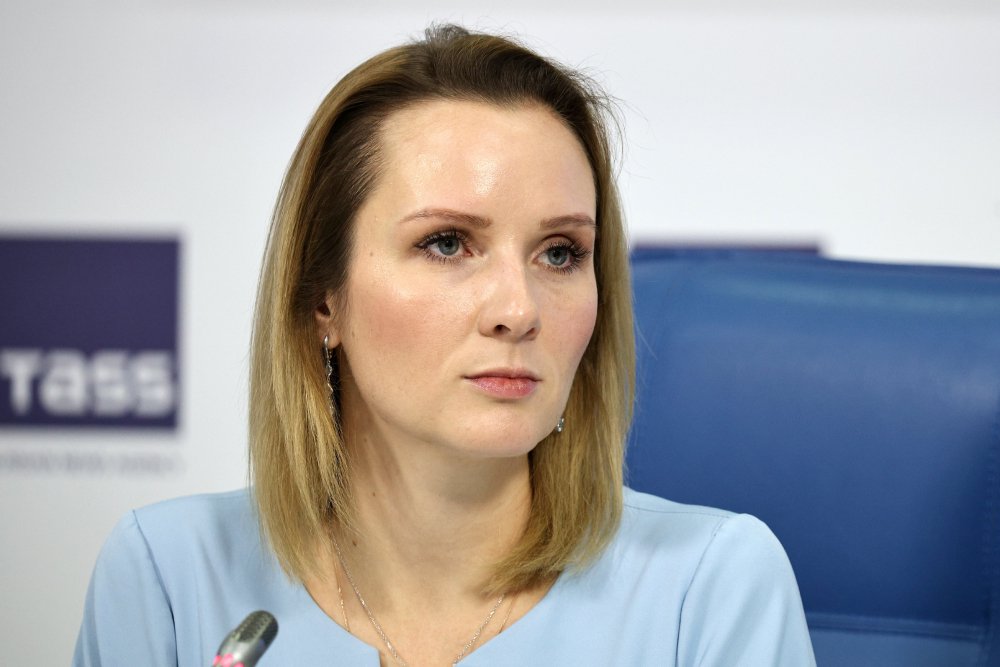 Мария Львова-Белова: Помогать проблемным семьям надо, не разлучая их с детьми