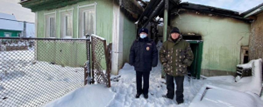 В Нижегородской области старший лейтенант полиции спас из горящего дома мужчину