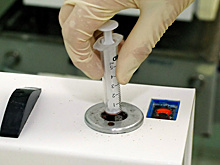 Врачи заявили об успехе в создании вакцины против СПИДа