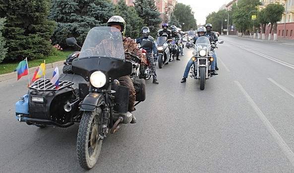 В Волгограде почтили память погибших мотоциклистов