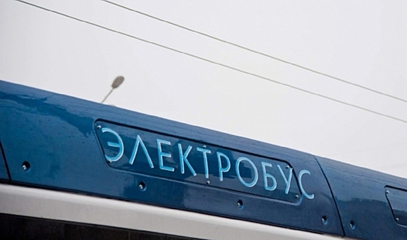 Волгоградцам напомнили режим работы электробуса № 15