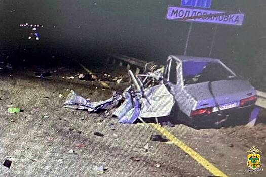 Четыре человека стали жертвами ДТП с грузовиком на российской трассе