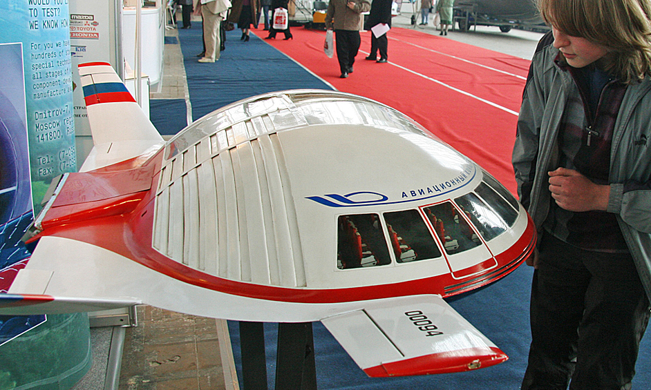 Макет пассажирского варианта аппарата ЭКИП на международной выставке "Робототехника-2005"