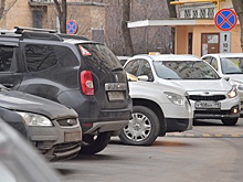 В Челябинске 7-летний мальчик сел за руль и устроил ДТП, пока отец был в магазине