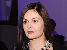 Ведущая Екатерина Андреева показала декольте