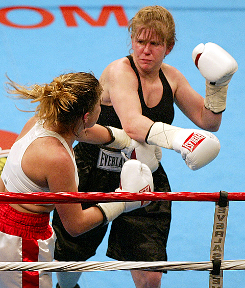 После 1994 года Хардинг некоторое время участвовала в поединках профессиональных боксеров, вышла замуж во второй, а затем и в третий раз и в 2011 году, после своего 40-летия, родила первенца.