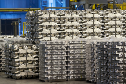 Reuters: ЕС придется конкурировать с США за алюминий при запрете на импорт из РФ