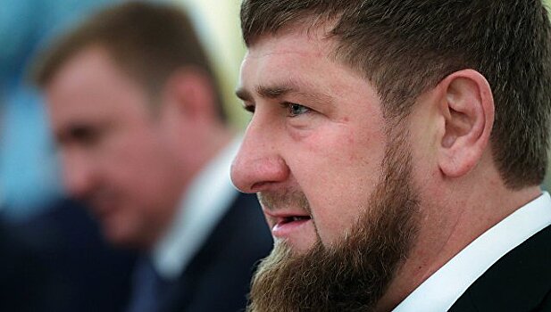 Парламент Чечни наградил Кадырова орденом "Честь Отечества"