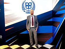 Комментатор высказался о жалобах Расселла на Ферстаппена