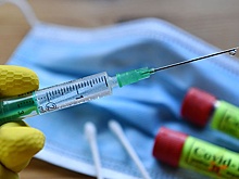 Взрослое население в Великобритании сможет привиться от COVID-19 в конце июля