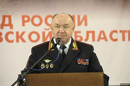 В Псковской области чествовали сотрудников ГИБДД