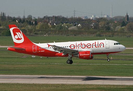 Air Berlin продала свою "дочку" британской Thomas Cook Group