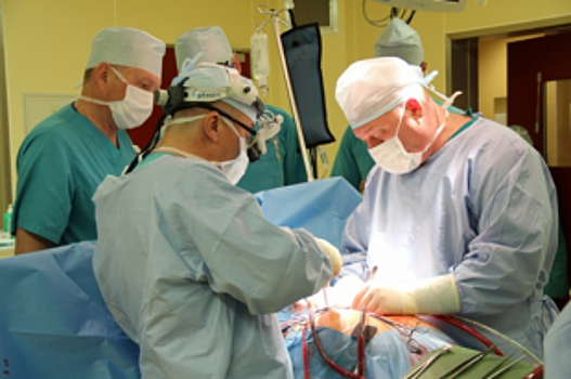 Новую операционную открыли в красноярском кардиоцентре