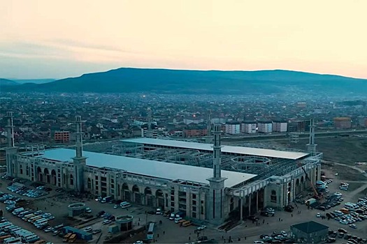 Керимов поможет завершить строительство крупнейшей мечети в Дагестане