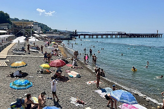 В Сочи встретили четырехмиллионного туриста с начала года