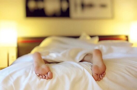 Ученые объяснили, почему вредно спать днем