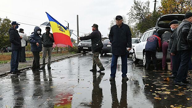 Молдавия начала изучать возможность «вторжения» России на Украину из ПМР