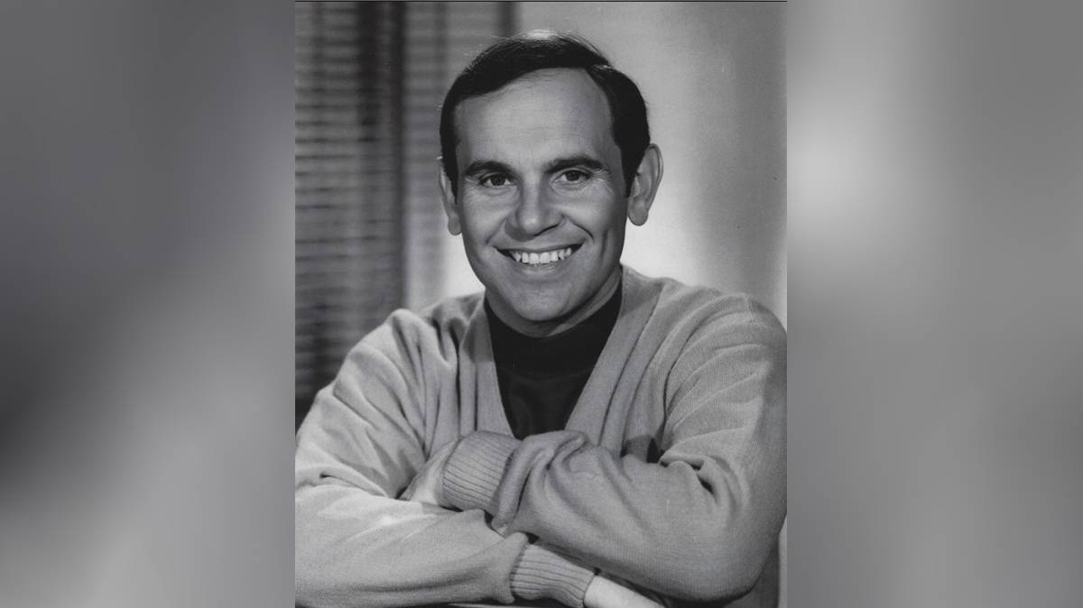 Американский комик Ронни Шелл умер в возрасте 94 лет