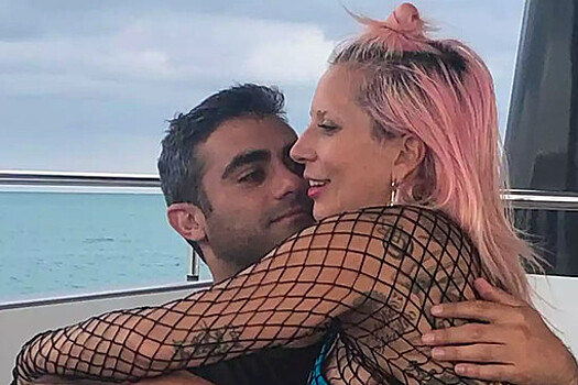 Певица Леди Гага обсуждала брачный договор с женихом Полански