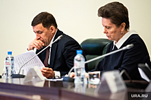 Губернатор Куйвашев на третий день после отпуска улетел в Москву