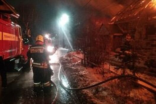 В пожаре на улице Жуковского во Владимире пострадал человек