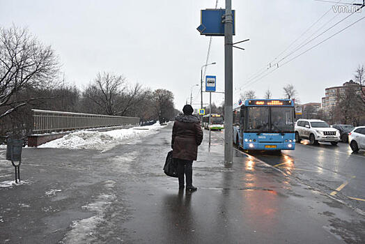 Главу благотворительного фонда «Спаситель» обокрали на остановке