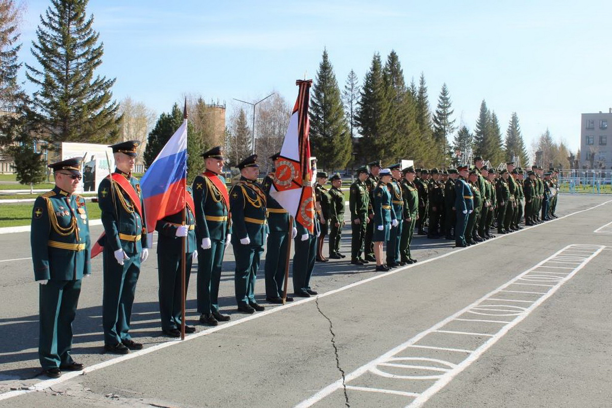 Военнослужащие ВС РФ восстановили мемориал героям Великой Отечественной в ДНР
