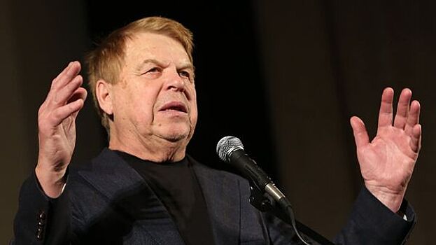 Дочь Кокшенова стала жертвой афериста