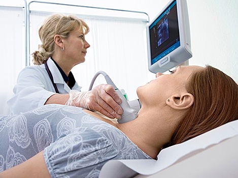 Безопасно ли гормональное лечение беременных женщин с проблемами щитовидной железы?