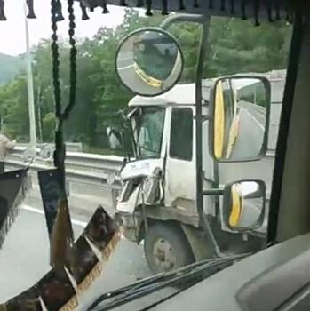 ДТП стало причиной внушительной пробки на объездной трассе во Владивостоке