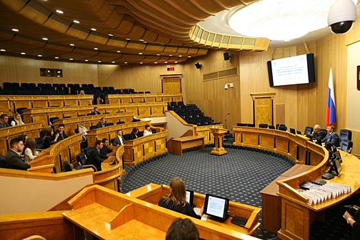 Депутаты и общественники Ленобласти собрались на XIII Слет