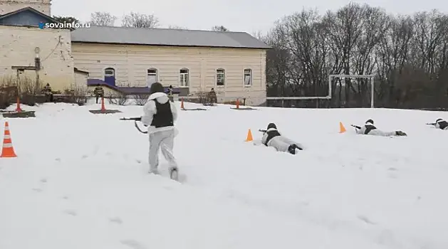 В Самарской области организовали военно-спортивный лагерь "Зимний рейд"