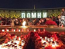 Около 10 тыс. человек зажгли свечи в Музее Победы в День памяти и скорби