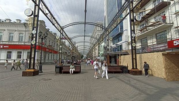 В центре Екатеринбурга появился новый медиаэкран