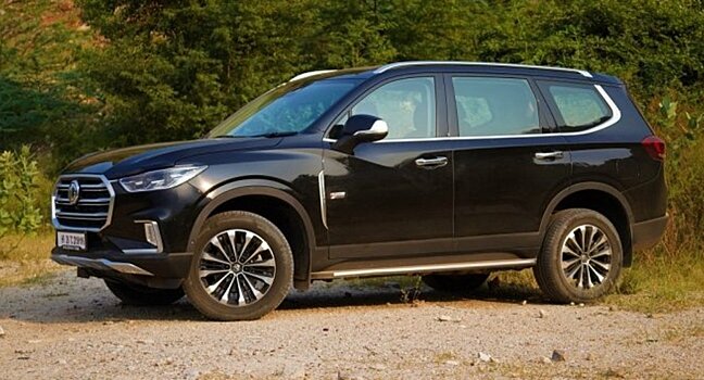 В Индии протестировали мощный внедорожник MG Gloster на горной местности