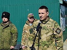Дмитрий Демешин в необычной форме открыл военно-полевые сборы казаков