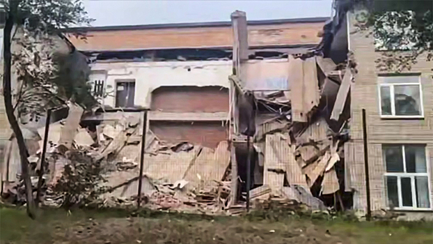 Названа возможная причина обрушения корпуса колледжа во Владивостоке