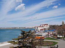 Чиновницу уволили за «аморальную поездку» в Париж