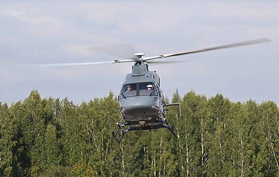 Россияне начали ловить рыбу с вертолетов