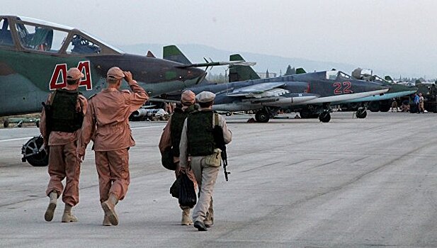 Военнослужащие авиабазы Хмеймим в Сирии отпраздновали Новый год