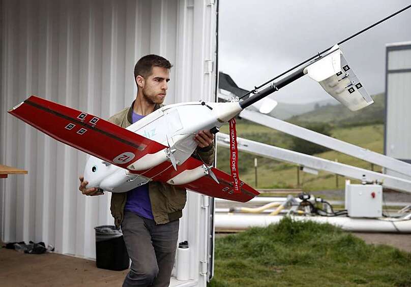 Zipline - беспилотный летательный аппарат, доставляющий медикаменты. Zipline — стартап, который привлек инвестиции в размере $25 миллионов от ведущих инвесторов Кремниевой долины, сейчас работает в Руанде и других странах
